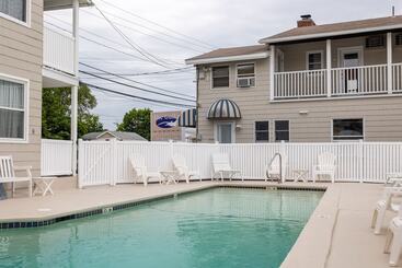 The Gull Oceanside Inn & Motel