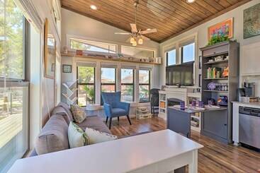 Upscale Tiny Home Boho Chic Austin Getaway!