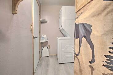Wandering Elk  Cabin Retreat W/ Golf Access!