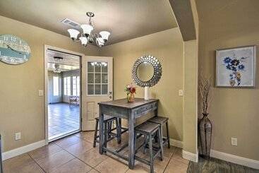 Amarillo Abode W/ Sunroom ~ 4 Mi To Downtown!