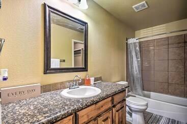 Amarillo Abode W/ Sunroom ~ 4 Mi To Downtown!