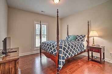 Charming Mount Pleasant Home: 7 Miles To Beach!