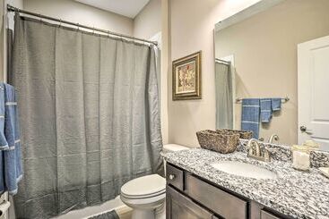 Charming Mount Pleasant Home: 7 Miles To Beach!