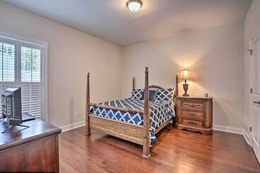 Charming Mount Pleasant Home: 7 Miles To Beach!