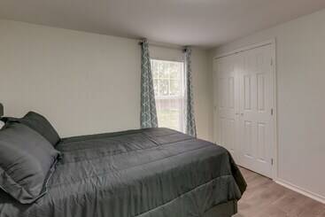 Corpus Christi Home W/ Yard < 1 Mi To Beach!