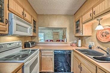 Cozy Ruidoso Cabin W/ Private Hot Tub & Large Deck