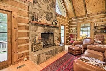 Creekside Berkeley Springs Cabin On 35 Acres!