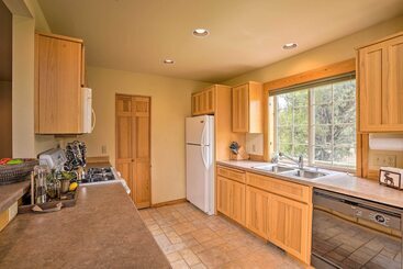 Eagle Crest Retreat W/ Great Wifi & Resort Access!