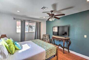 کلبه Elegant Home W/ Pool Table: 3 Mi To Vegas Strip!