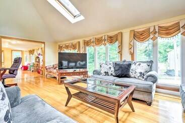 Extravagant Randolph Retreat W/ Private Pool!
