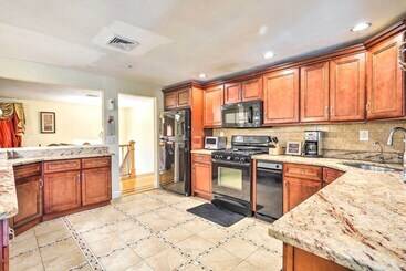 Extravagant Randolph Retreat W/ Private Pool!