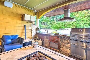 Extravagant Randolph Retreat W/ Private Pool!
