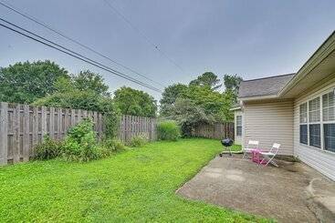 ~ 2 Mi From Uk: Gorgeous Lexington Retreat!