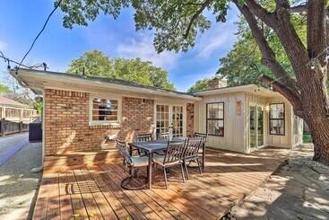 Luxurious Lubbock Home: Fire Pit, Outdoor Tv!