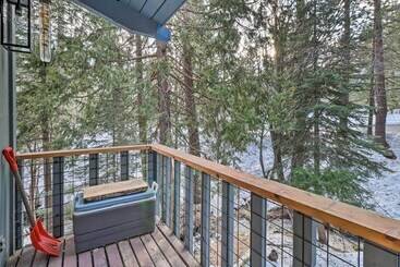 Incline Village Cabin W/ Patio: 2 Mi To Beach!