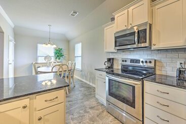 Fayetteville Home: Near University & Biking Trails