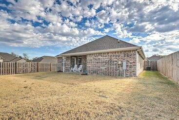 Fayetteville Home: Near University & Biking Trails