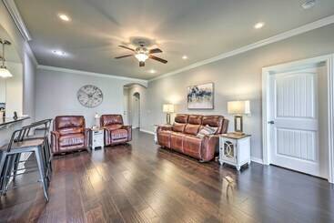 Fayetteville Home: Near University & Biking Trails