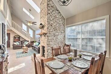 Pet Friendly A Frame Retreat Near Dtwn + Beaches!