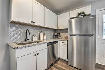 Renovated Raleigh Home 1/2 Mi To Downtown!