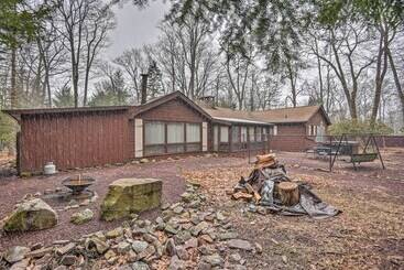 Walk To Lake Harmony: Home W/ Hot Tub & Fire Pit