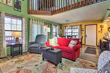 Smoky Mountain Cabin W/ Deck & Hot Tub!