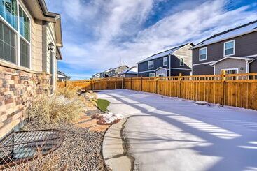 10 Mi To Dia: Spacious Aurora House W/ Yard!