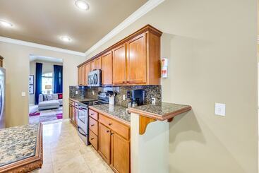 Spacious Family Home 3 Mi To Downtown Fayetteville