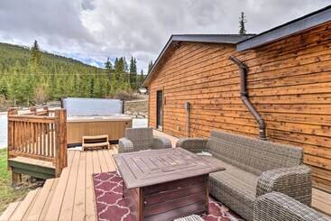 1 Mi To Quandary Trail: Idyllic Breckenridge Cabin