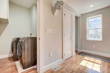 Updated Baltimore Home 8 Mi To Downtown!