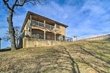 Upscale Home W/ Views & Game Room!
