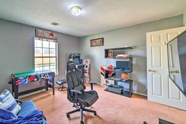 Upscale Home W/ Views & Game Room!