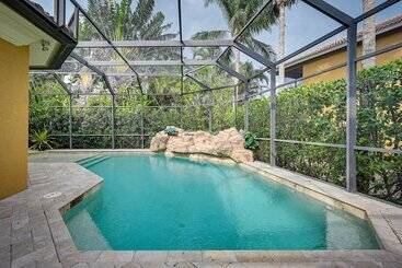 Upscale Marco Island Home W/ Pool, 1 Mi To Beach