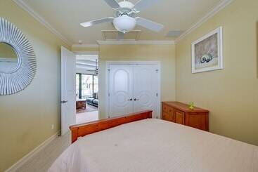 Upscale Marco Island Home W/ Pool, 1 Mi To Beach