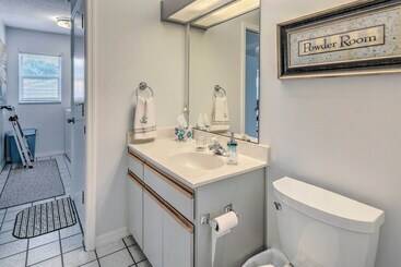 بيت ريفى Waterfront Home W/ Dock, Kayaks, Pool + More!