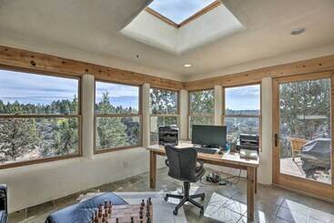 Adobe Home   River & Mtn Views W/ Hot Tub!
