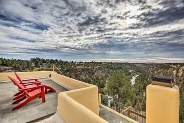Adobe Home   River & Mtn Views W/ Hot Tub!