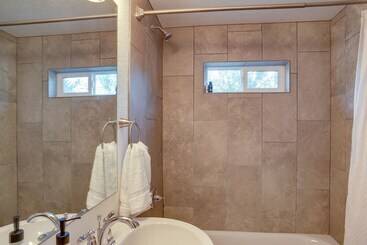Adorable Coeur D Alene Home < 2 Mi To Lake!