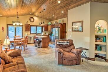 Black Hills Getaway W/ Deck   Near Hiking Trails!