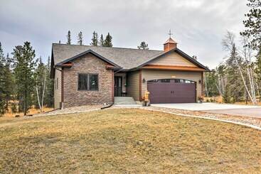 Black Hills Getaway W/ Deck   Near Hiking Trails!