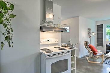Bright Seattle Cottage W/ Private Backyard Access!