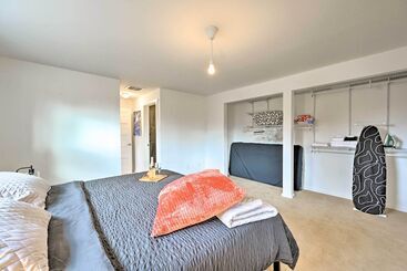 Bright Seattle Cottage W/ Private Backyard Access!