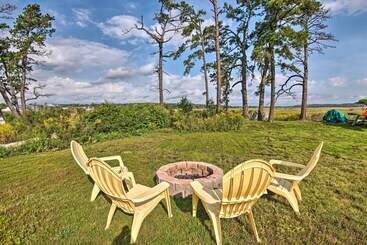 Charming Pine Point Cottage   2 Blocks To Ocean!