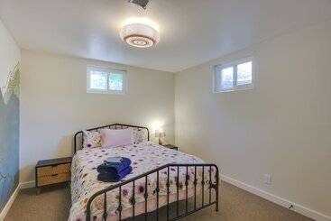 קוטג'' Denver Vacation Home W/ Home Theater!