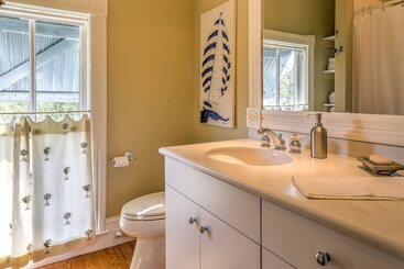 Historic Manteo House On Roanoke Sound W/ Dock!