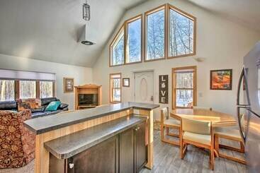 קוטג'' Lakes Of The North Home On Snowmobile & Atv Trail!