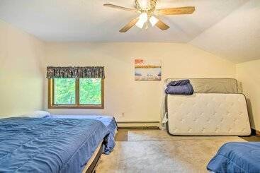 Pet Friendly Gilford Home: 3 Mi To Gunstock & Lake