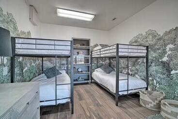 Luxurious Navasota Retreat   14 Mi To A & M!