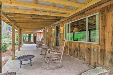 Maggie Valley Retreat With Hot Tub + Fire Pit!