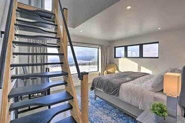 Modern Mountaintop Durango Ridge Retreat   Hot Tub